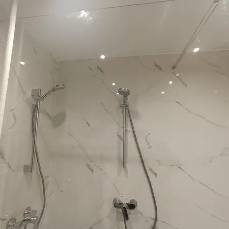 Marais, Rue Beaubourg - 6 Places Appartement *